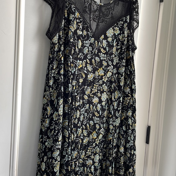 Torrid dress, plus size 2. Tub 1. - Picture 3 of 11